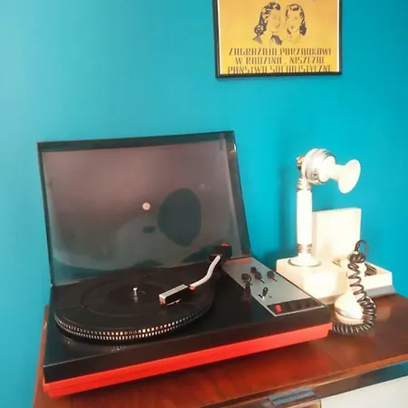 Apartament Prl Komuna 2.0 Lejlighed